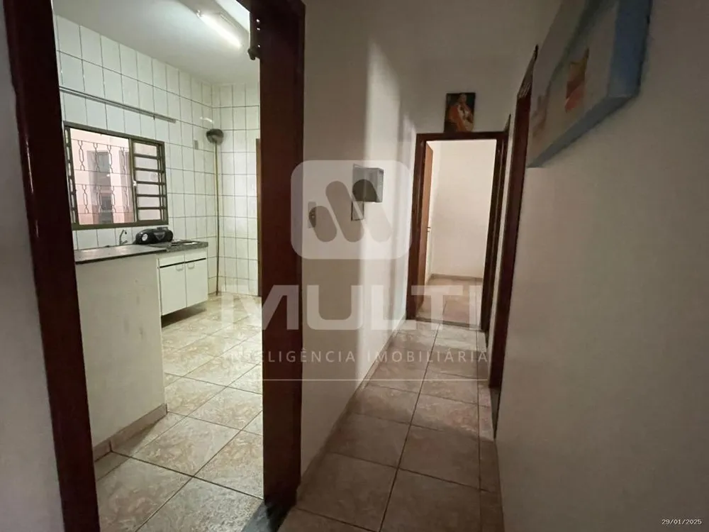 Casa, 3 quartos, 229 m² - Foto 2