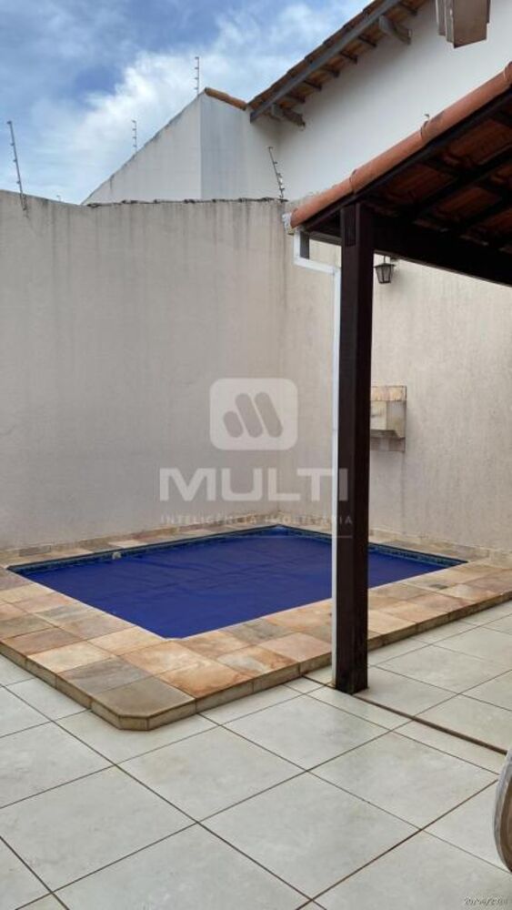 Casa, 3 quartos, 180 m² - Foto 1