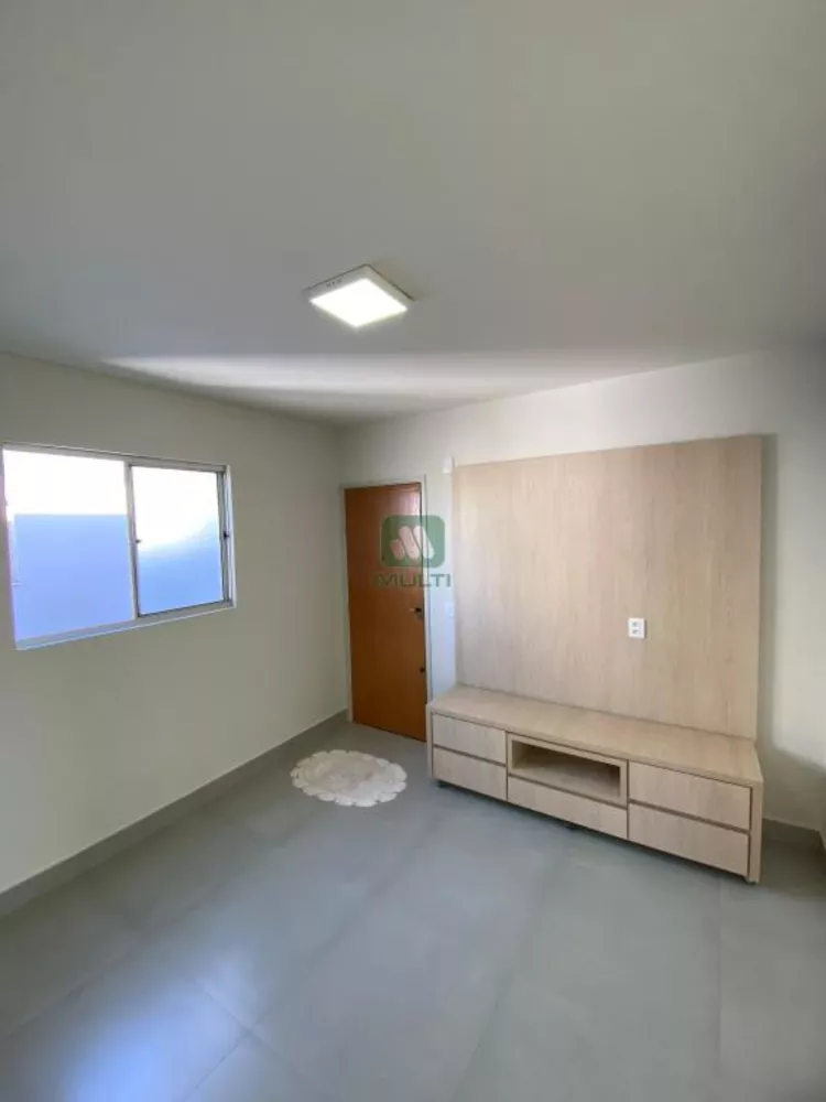 Apartamento à venda com 2 quartos, 48m² - Foto 3