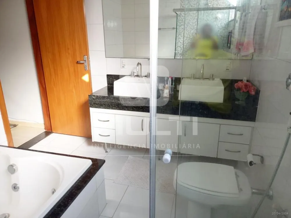 Casa, 3 quartos, 235 m² - Foto 8