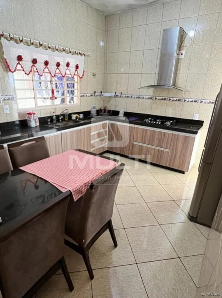 Casa, 3 quartos, 220 m² - Foto 5