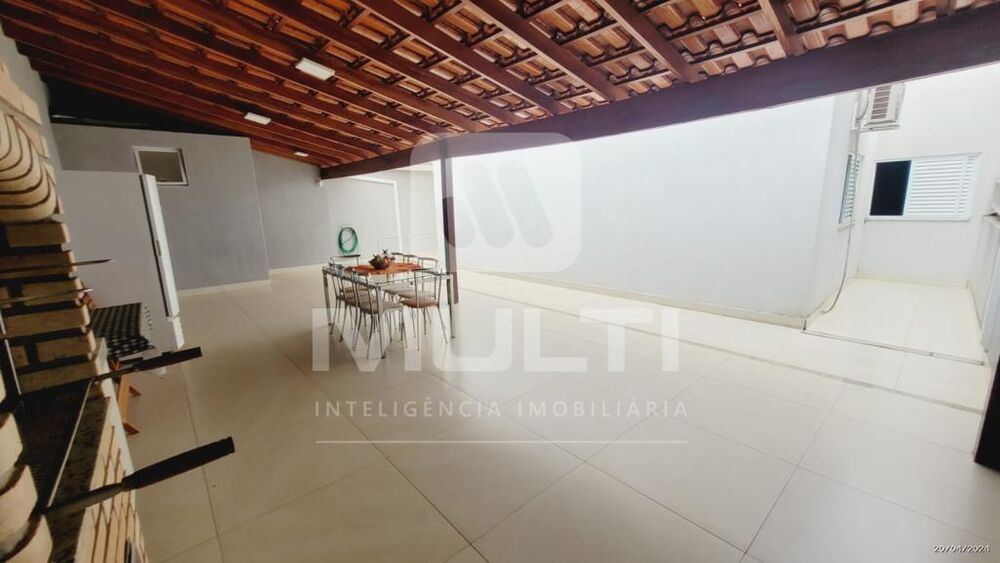 Casa à venda com 3 quartos, 144m² - Foto 16