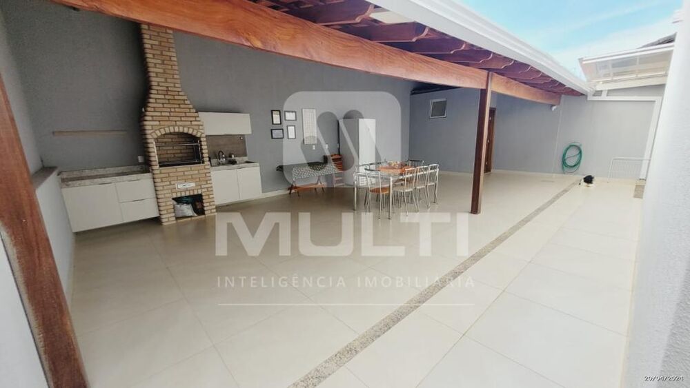 Casa à venda com 3 quartos, 144m² - Foto 15