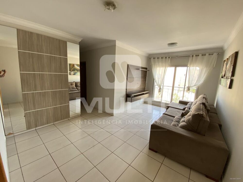 Apartamento à venda com 3 quartos, 80m² - Foto 1