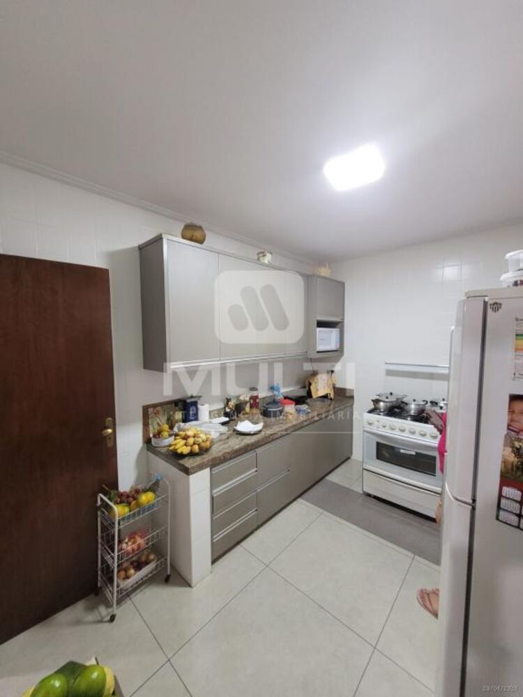 Casa, 3 quartos, 172 m² - Foto 7