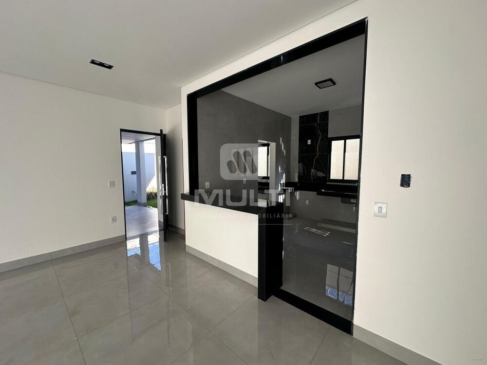 Casa à venda com 3 quartos, 133m² - Foto 4