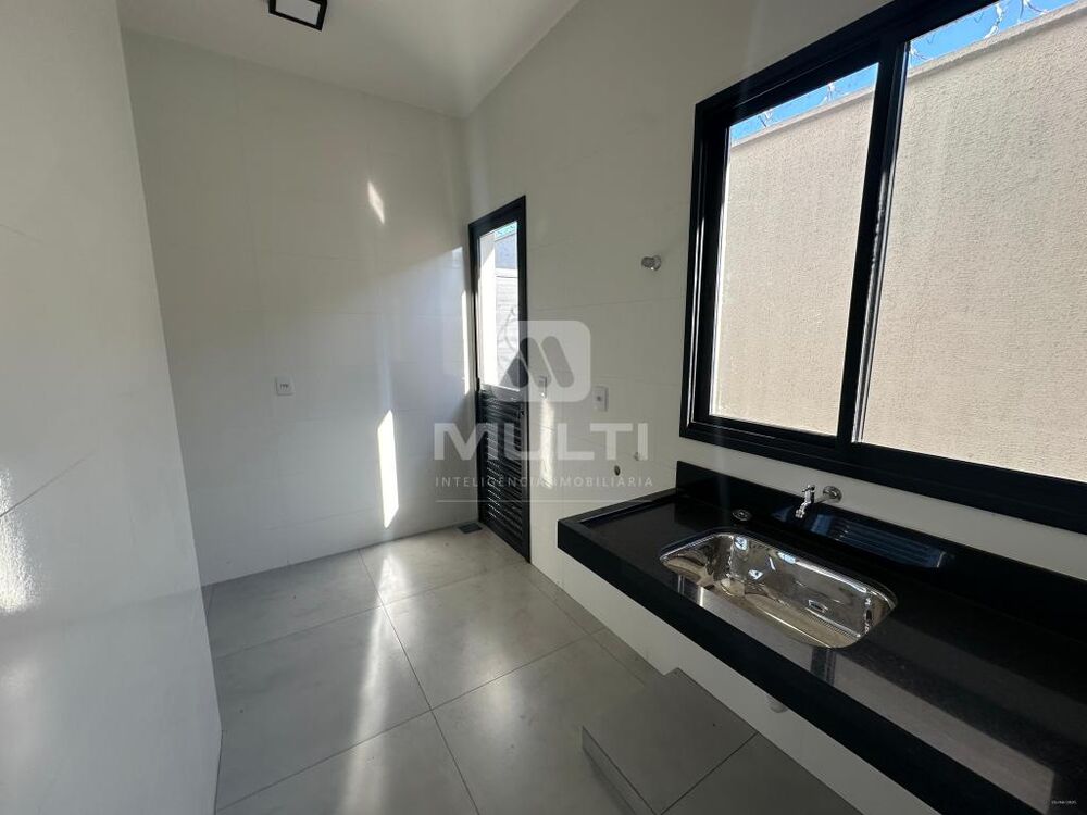 Casa à venda com 3 quartos, 133m² - Foto 15