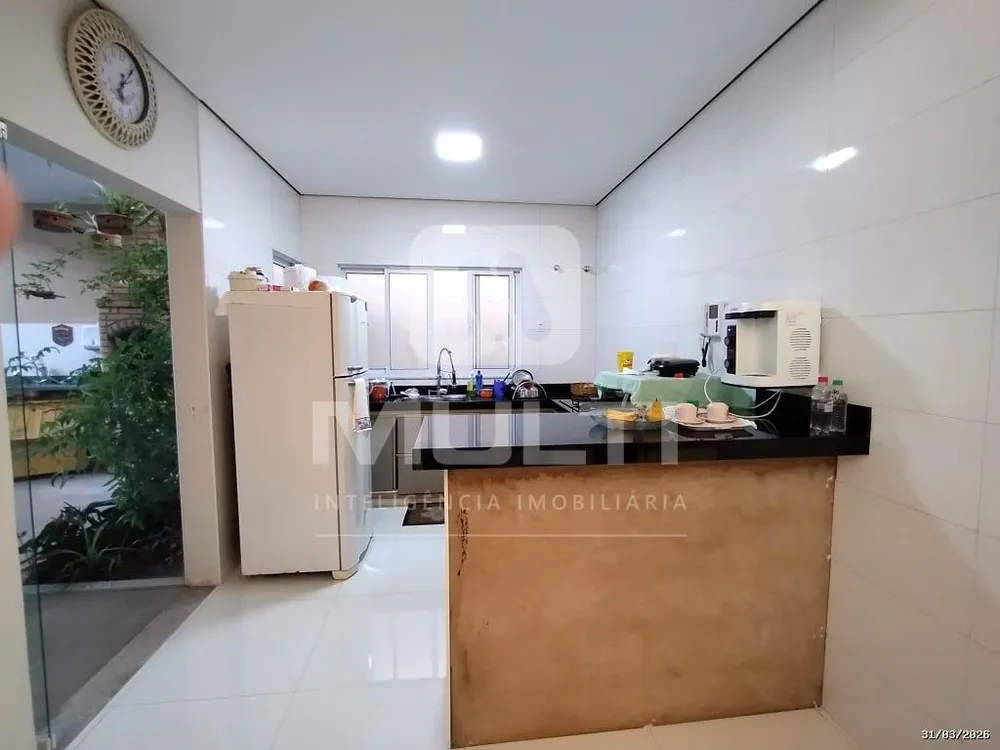 Casa, 3 quartos, 140 m² - Foto 2