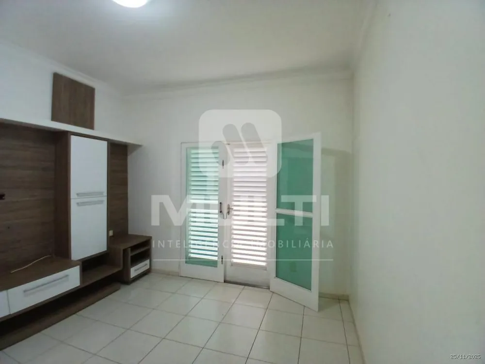 Casa, 3 quartos, 237 m² - Foto 9