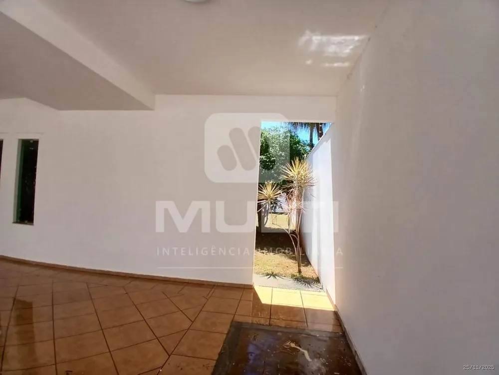 Casa, 3 quartos, 237 m² - Foto 3