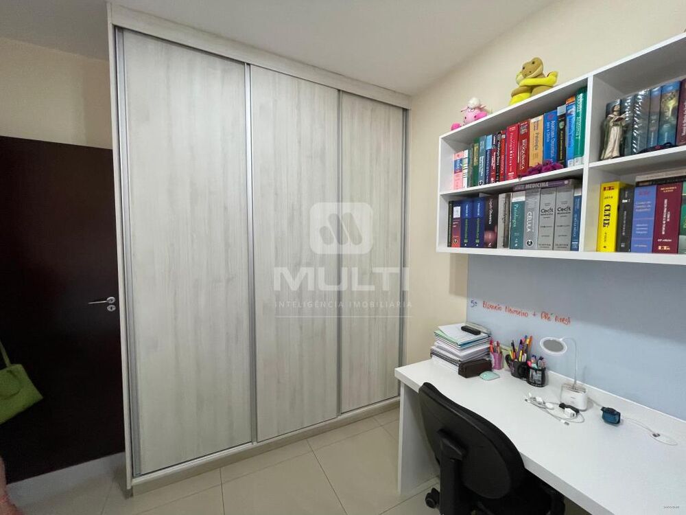 Apartamento à venda com 3 quartos, 110m² - Foto 7
