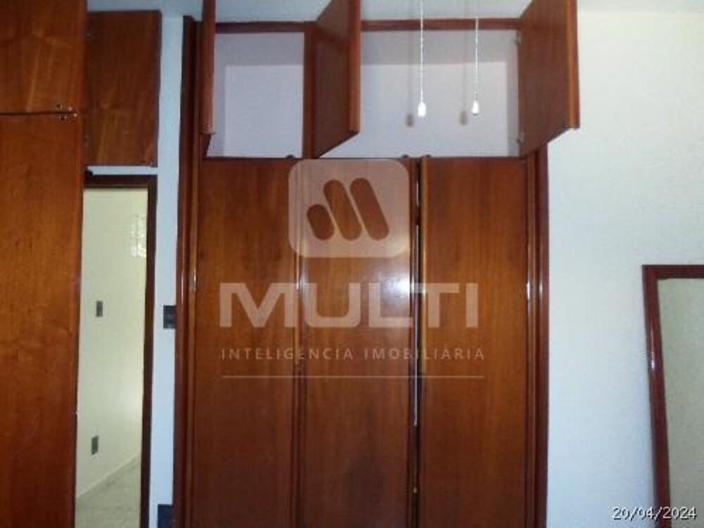 Casa, 3 quartos, 196 m² - Foto 4