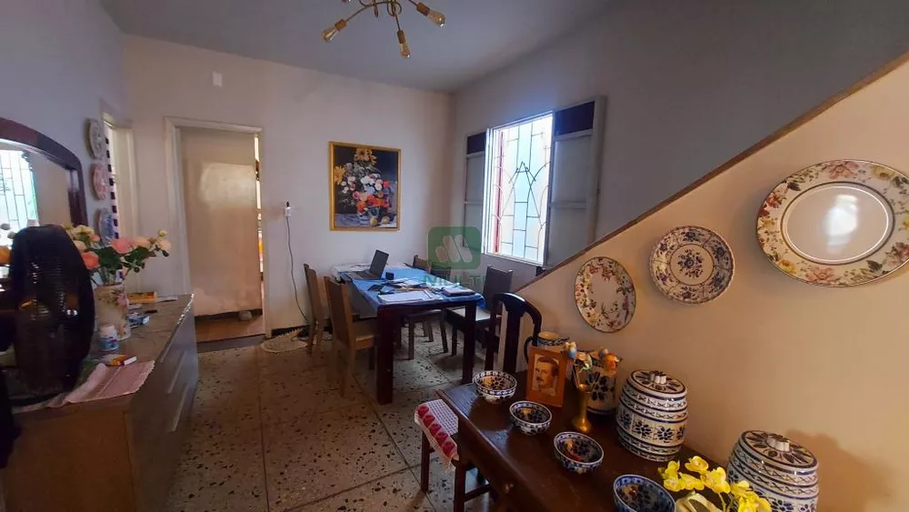 Casa à venda com 3 quartos, 102m² - Foto 3