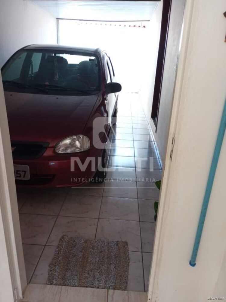 Casa, 4 quartos, 147 m² - Foto 1