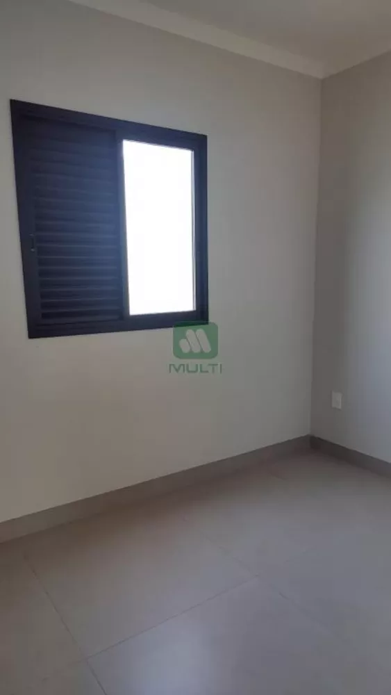 Casa à venda com 3 quartos, 83m² - Foto 16