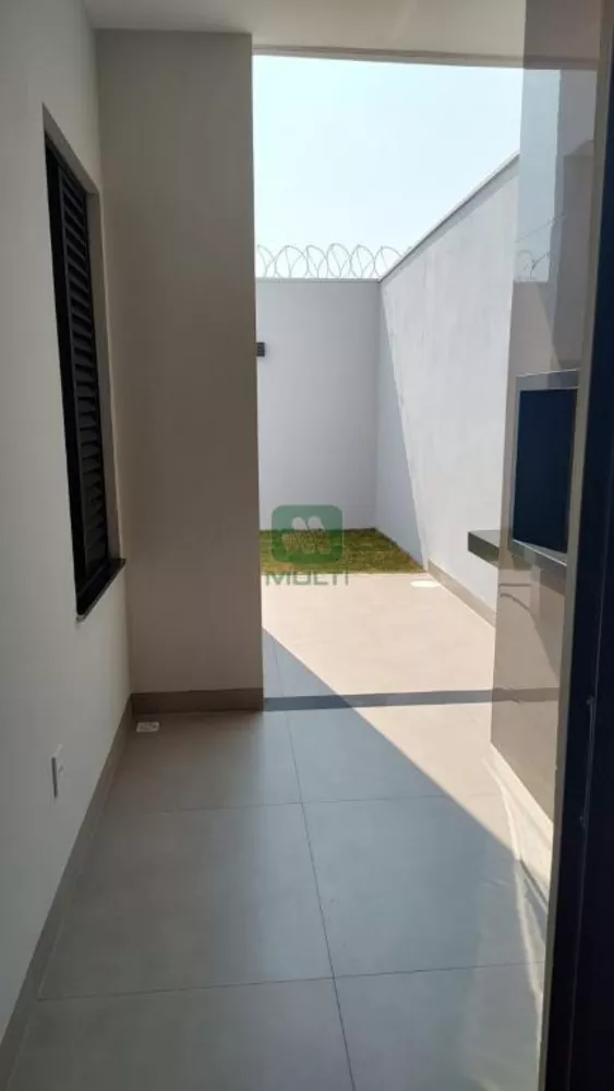 Casa à venda com 3 quartos, 83m² - Foto 18