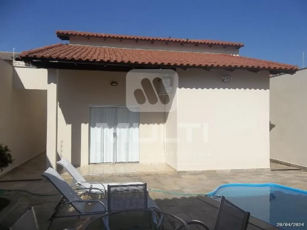 Casa, 3 quartos, 233 m² - Foto 24