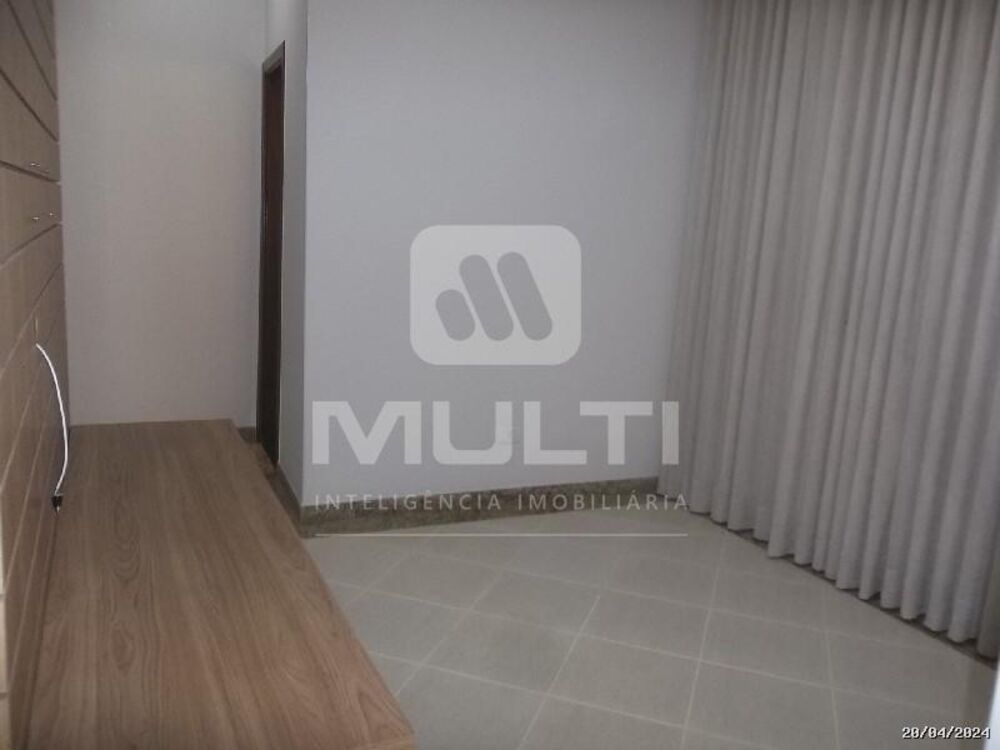 Casa à venda com 3 quartos, 233m² - Foto 19
