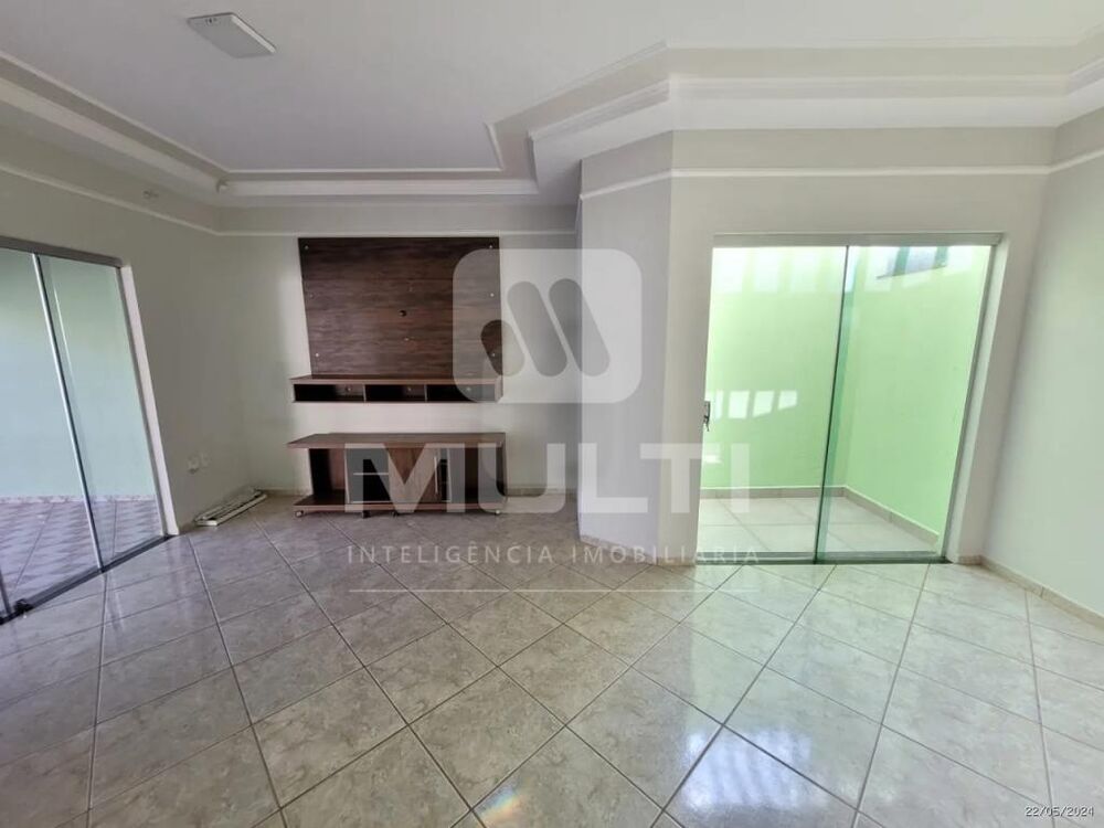 Casa, 3 quartos, 176 m² - Foto 1