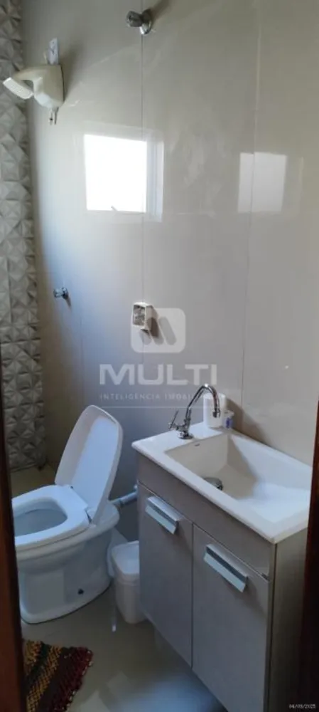 Casa, 3 quartos, 162 m² - Foto 2