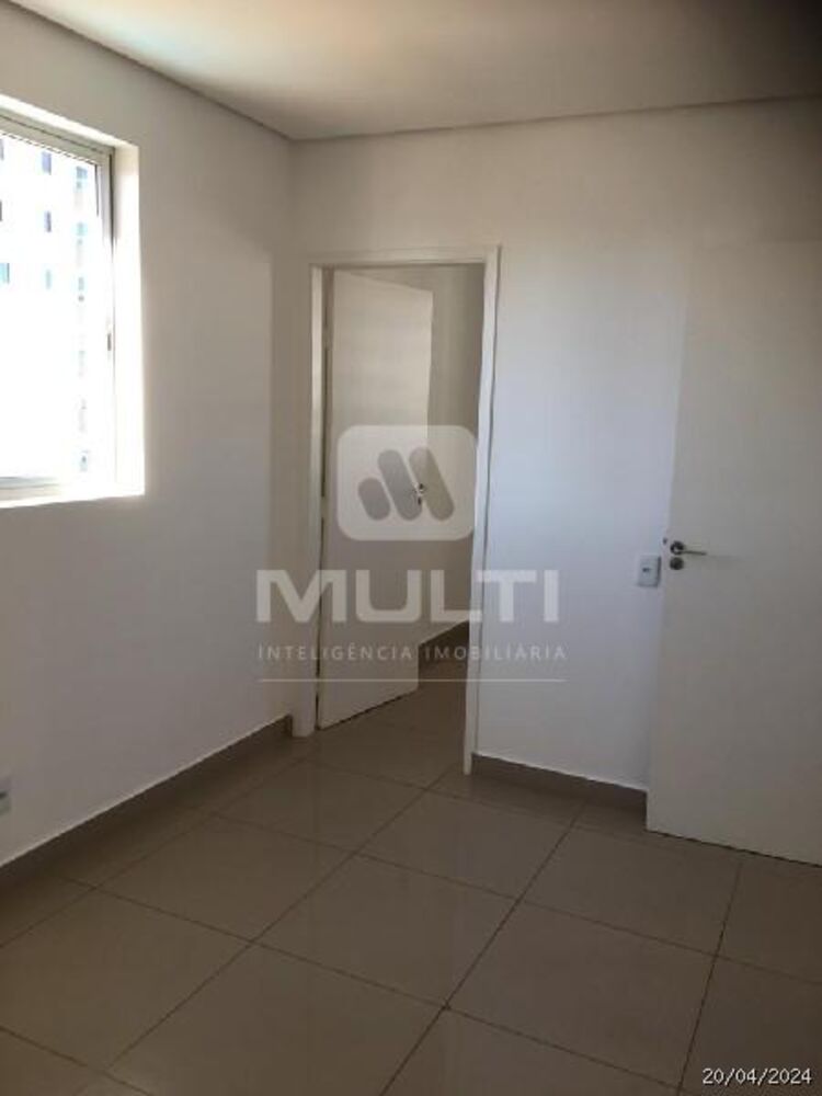 Cobertura, 3 quartos, 209 m² - Foto 3