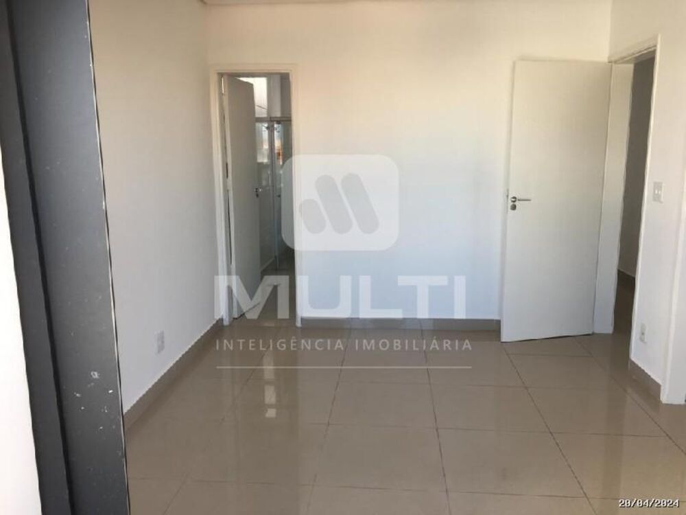 Cobertura, 3 quartos, 209 m² - Foto 1