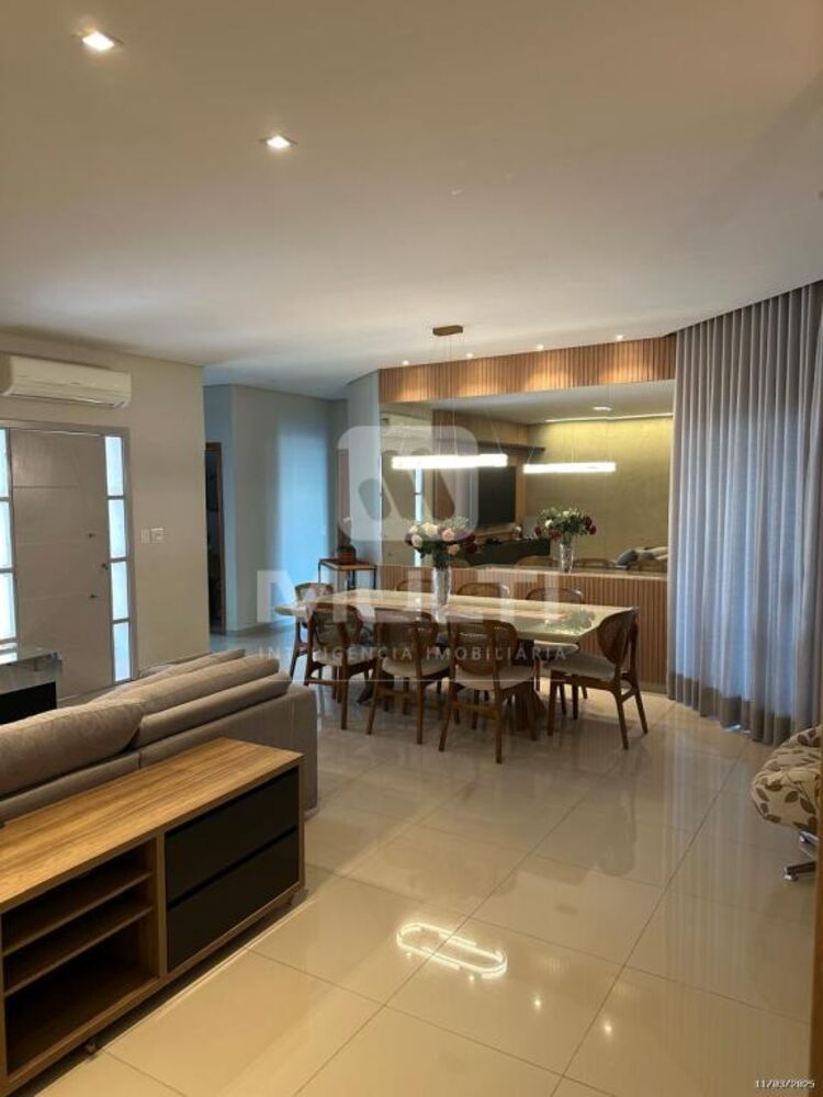 Casa, 3 quartos, 217 m² - Foto 3