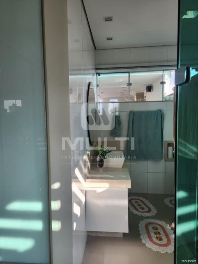 Prédio Inteiro à venda com 3 quartos, 700m² - Foto 30