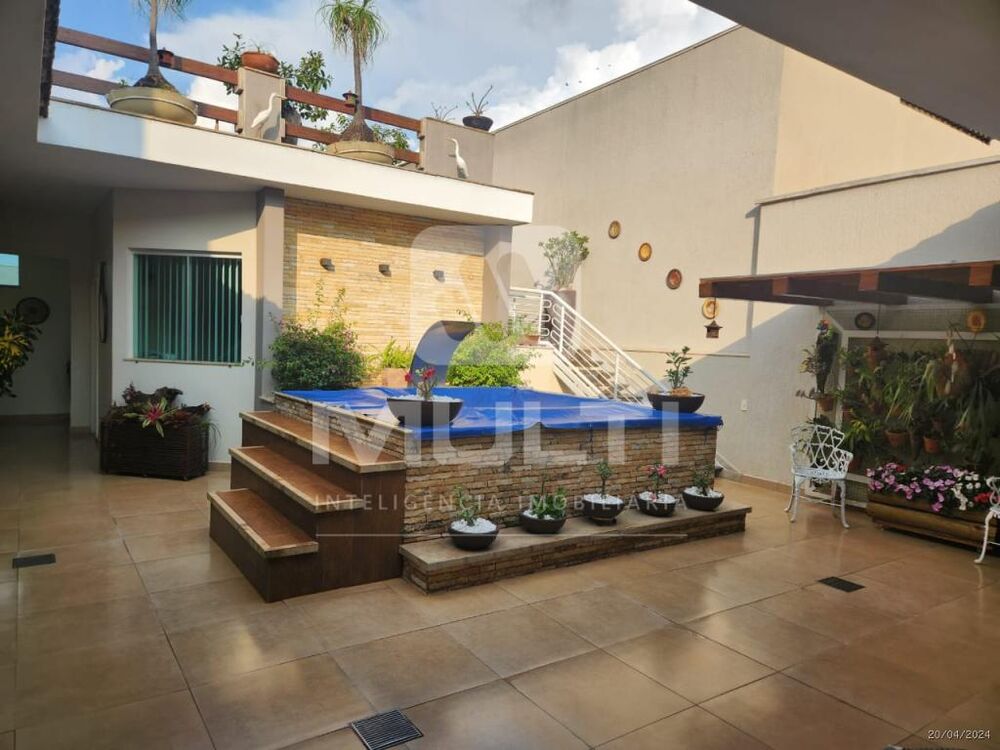 Prédio Inteiro à venda com 3 quartos, 700m² - Foto 11