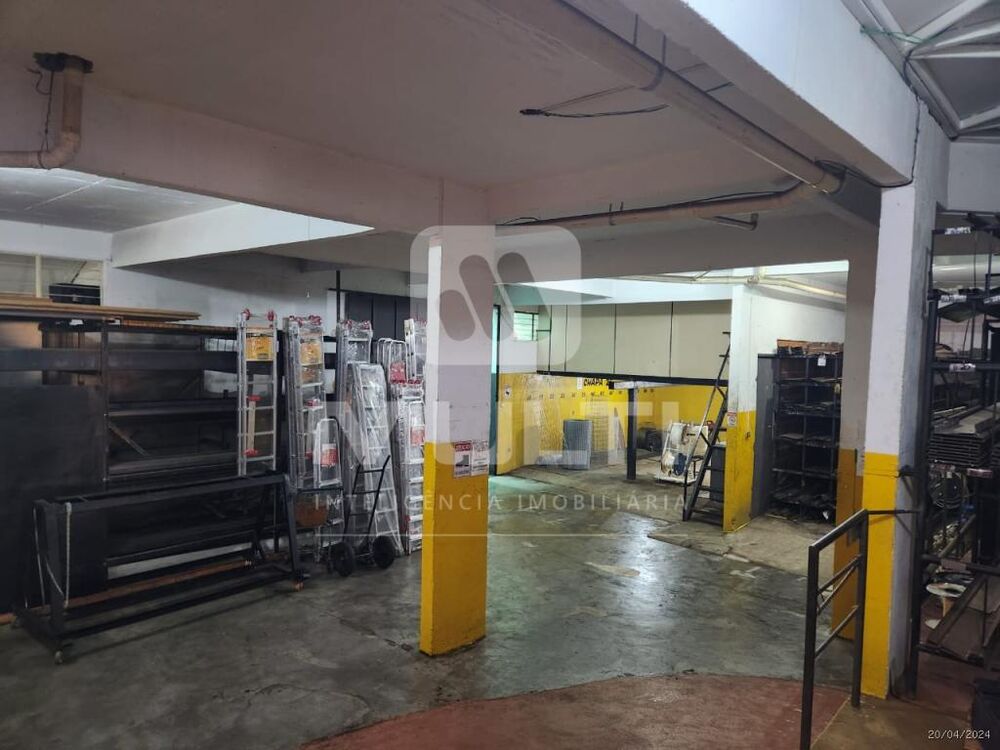 Prédio Inteiro à venda com 3 quartos, 700m² - Foto 47