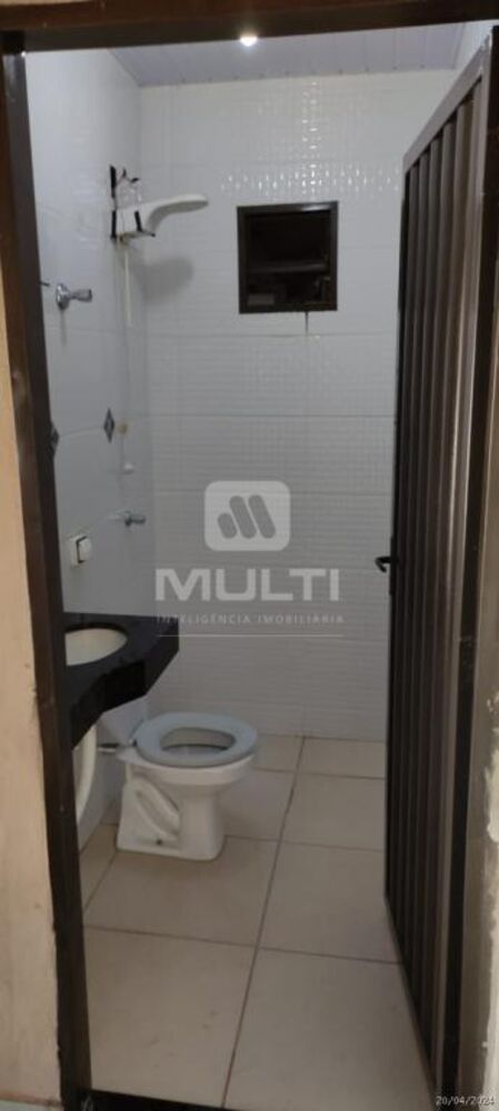 Casa à venda com 2 quartos, 62m² - Foto 6