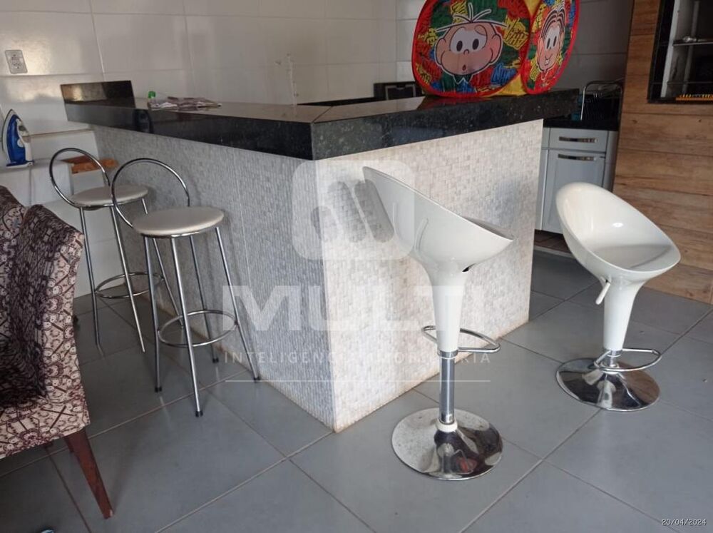 Casa à venda com 2 quartos, 62m² - Foto 16