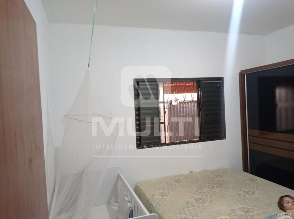 Casa à venda com 2 quartos, 62m² - Foto 8