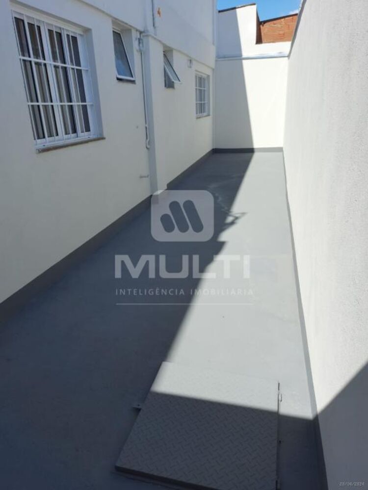 Casa, 1 quarto, 278 m² - Foto 2