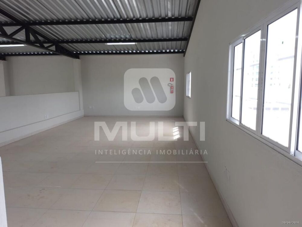 Casa, 1 quarto, 278 m² - Foto 5