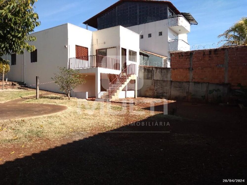 Casa, 3 quartos, 97 m² - Foto 2