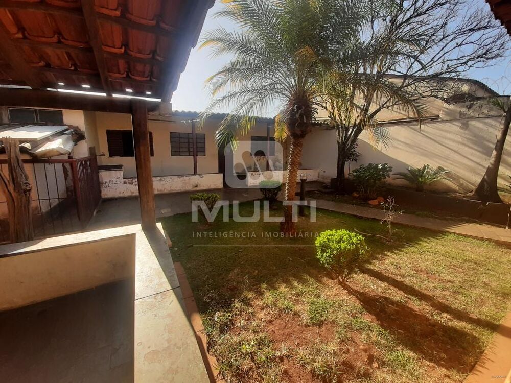 Casa, 3 quartos, 220 m² - Foto 3