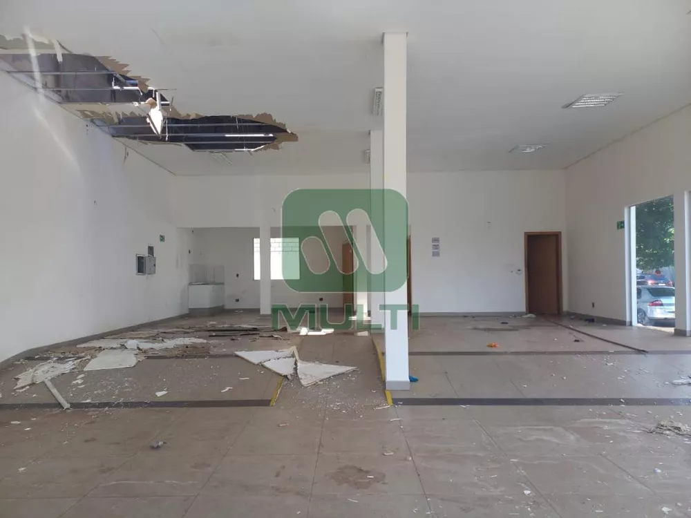 Prédio Inteiro à venda com 1 quarto, 80m² - Foto 3