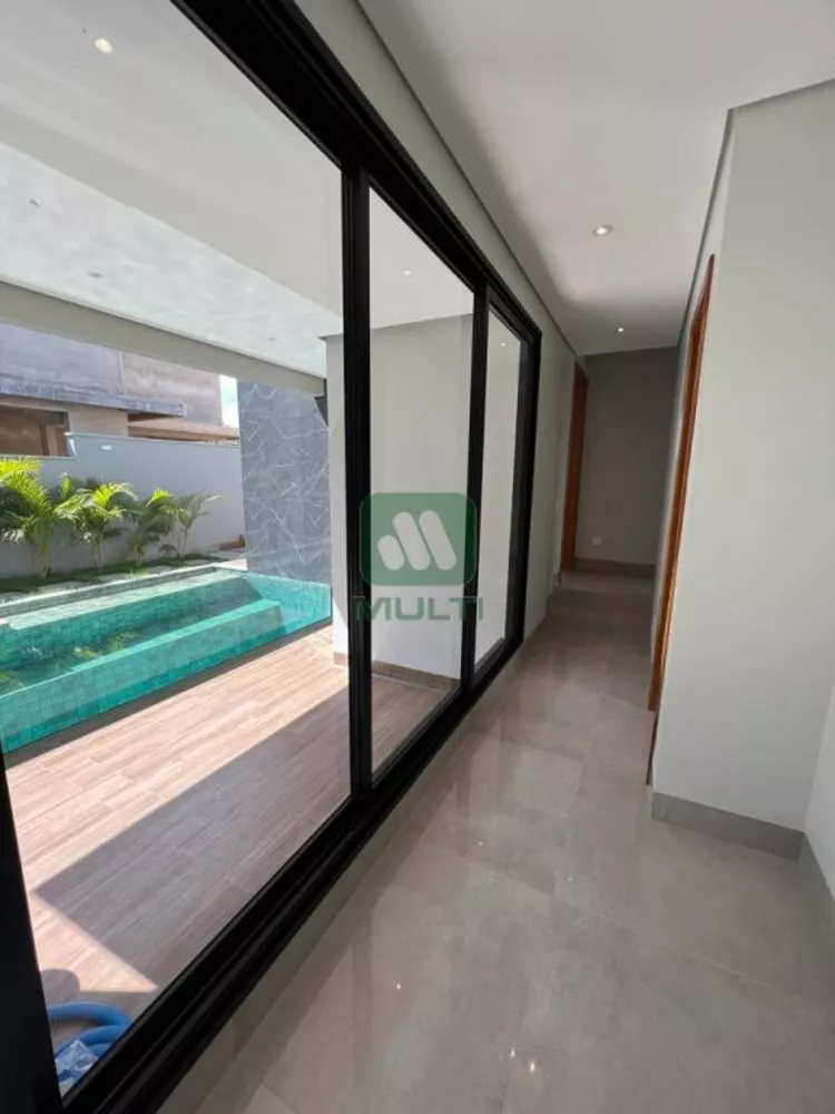 Casa de Condomínio à venda com 3 quartos, 214m² - Foto 5