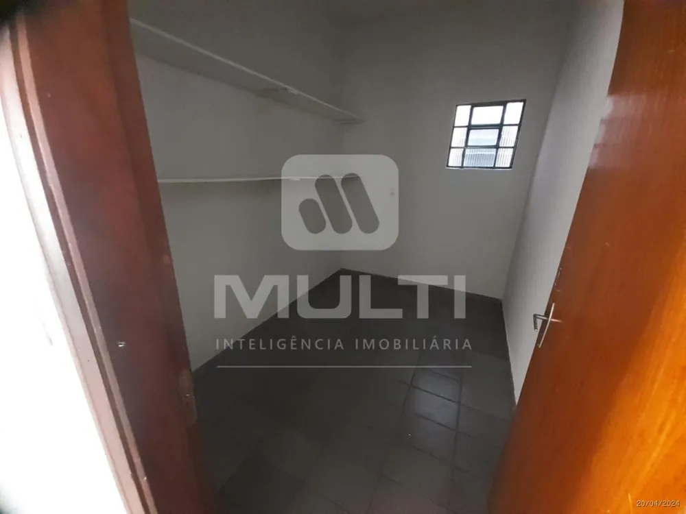 Casa, 3 quartos, 270 m² - Foto 10