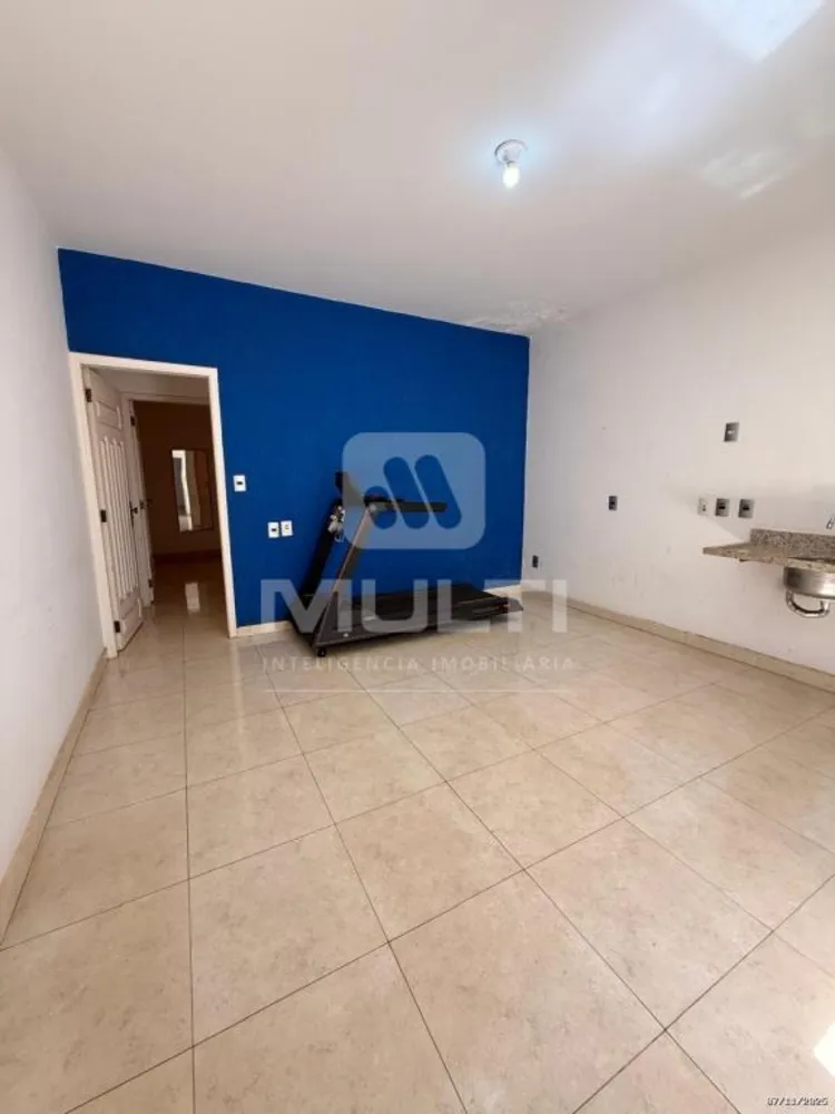 Casa, 3 quartos, 300 m² - Foto 11