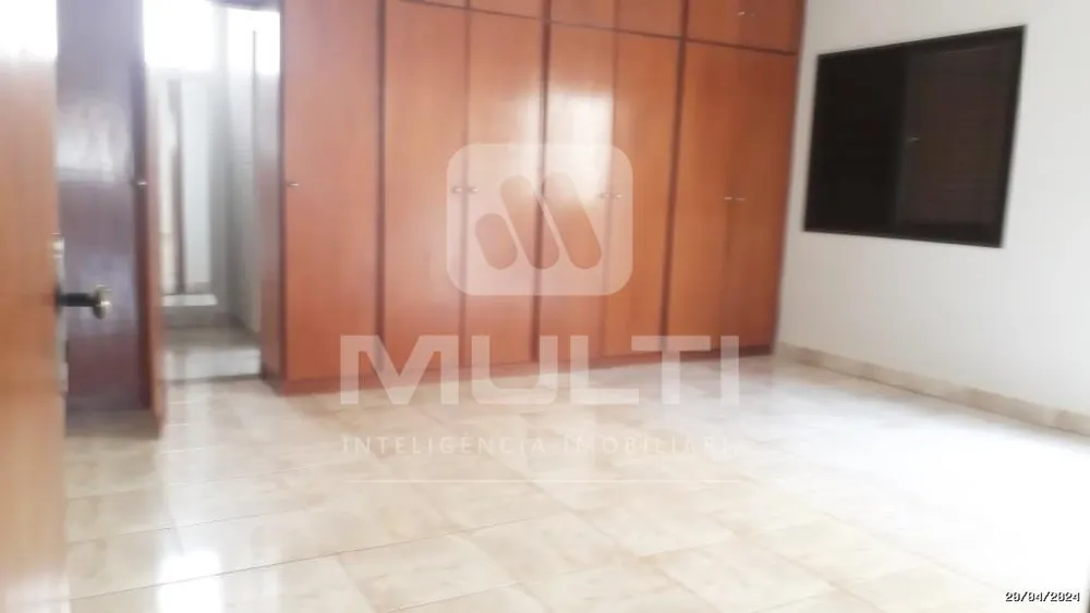 Casa, 3 quartos, 220 m² - Foto 2