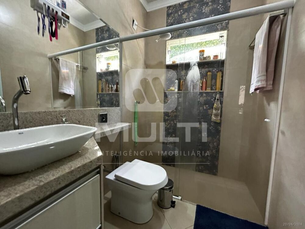 Casa, 3 quartos, 200 m² - Foto 11