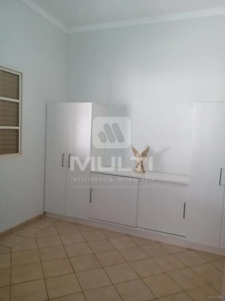Casa, 3 quartos, 200 m² - Foto 1
