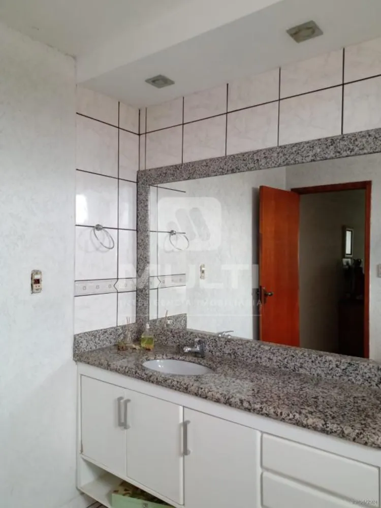 Casa, 3 quartos, 200 m² - Foto 6