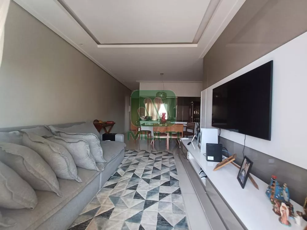 Apartamento à venda com 3 quartos, 85m² - Foto 3