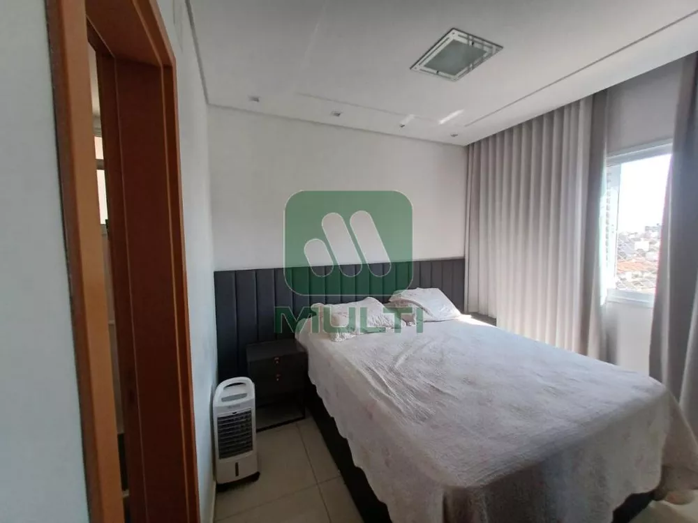 Apartamento à venda com 3 quartos, 85m² - Foto 19