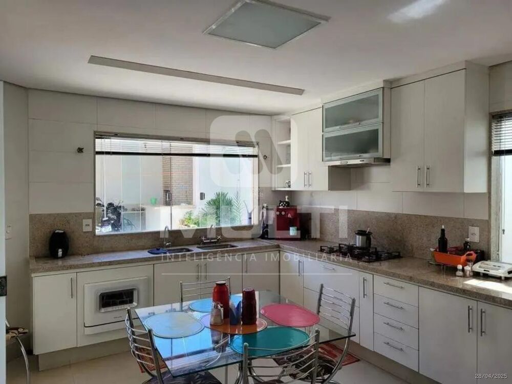 Casa, 3 quartos, 275 m² - Foto 11