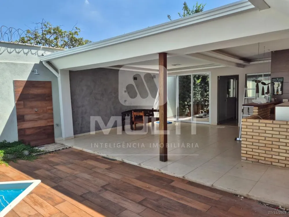 Casa, 4 quartos, 265 m² - Foto 4