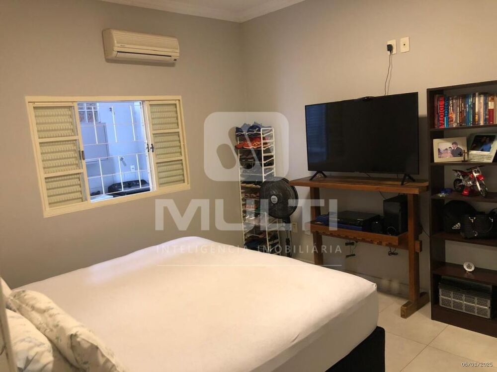 Casa, 5 quartos, 291 m² - Foto 9
